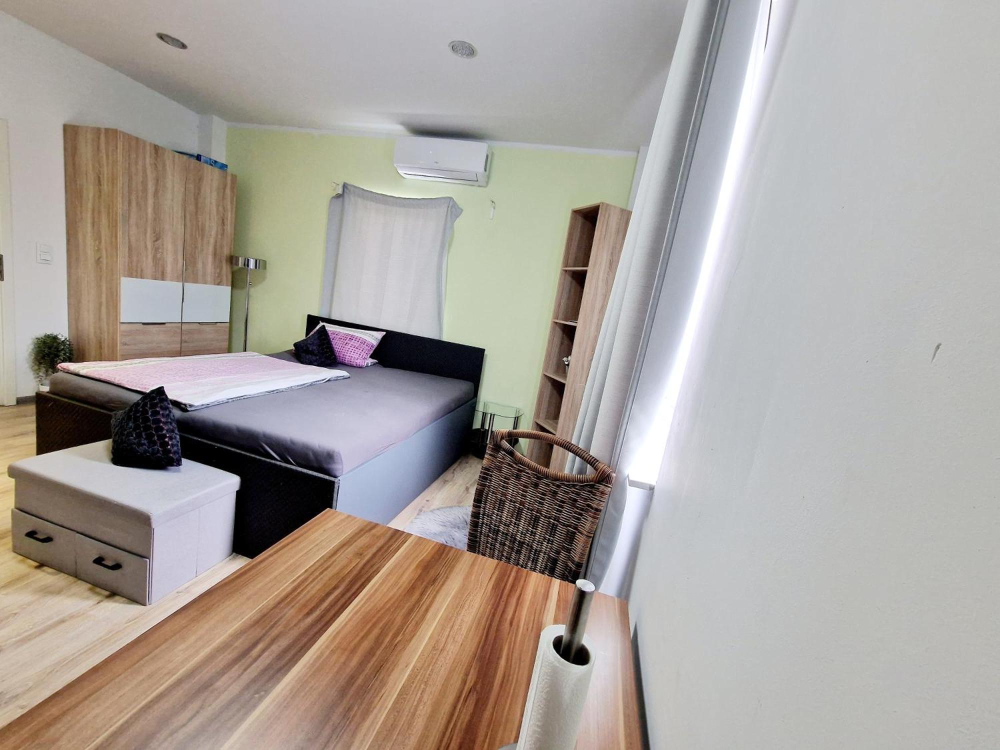 Ibo-Apart 1 Zimmer Apartment In هيرتسوجيناوراخ المظهر الخارجي الصورة